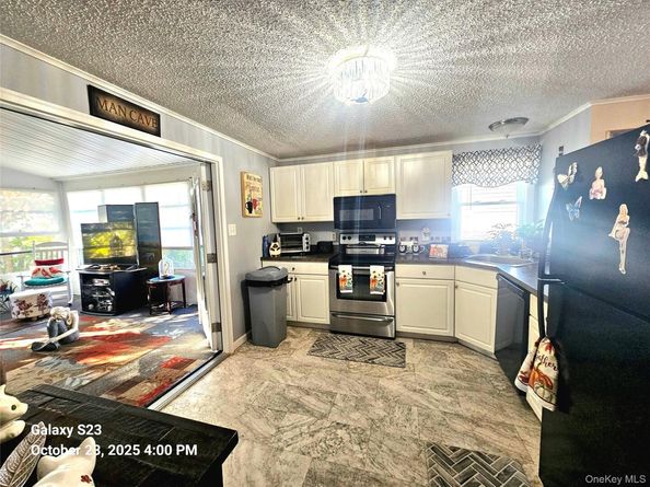 45 Dogwood Lane, Manorville NY 11949