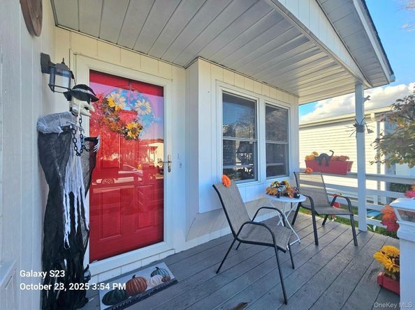 45 Dogwood Lane, Manorville NY 11949