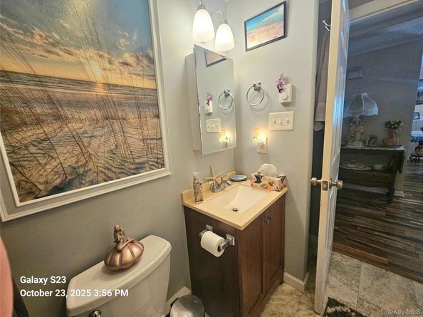 45 Dogwood Lane, Manorville NY 11949