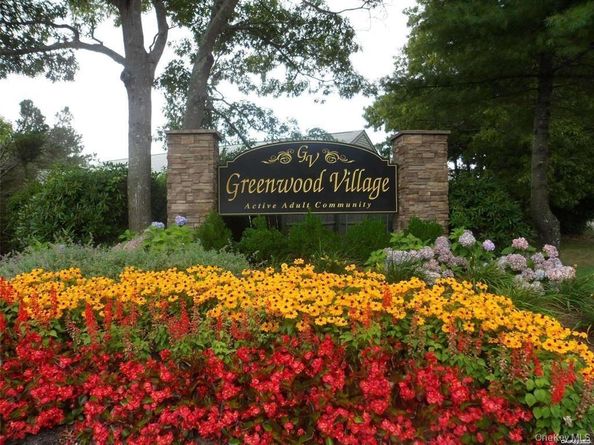 45 Dogwood Lane, Manorville NY 11949