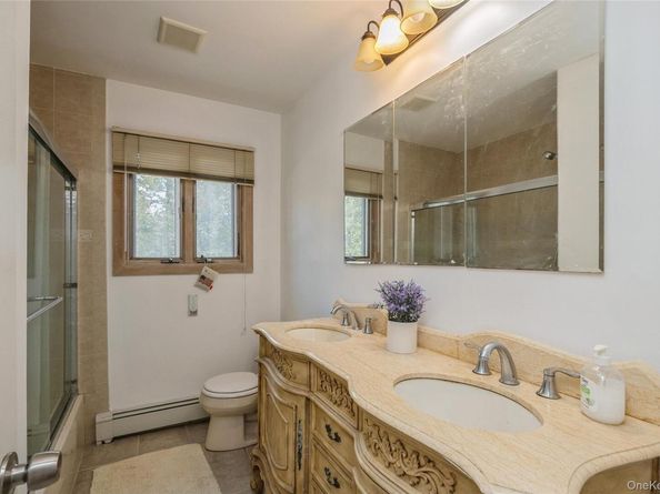 6 Selma Court, East Northport NY 11731
