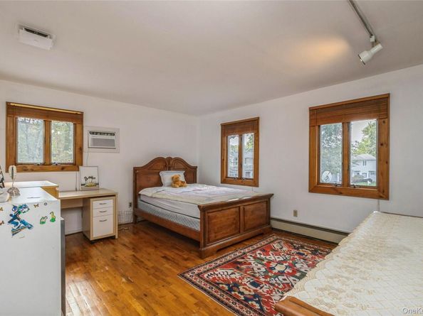 6 Selma Court, East Northport NY 11731