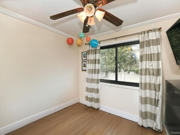 8 Walnut Road, Kings Park NY 11754