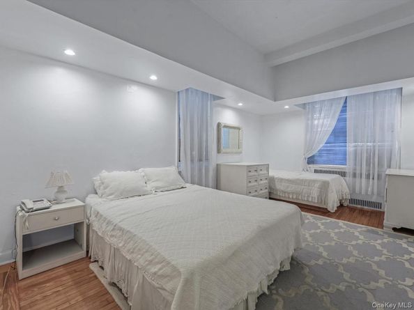 76-36 113th Street 4M, Forest Hills NY 11375