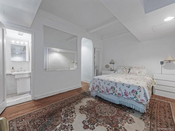 76-36 113th Street 4M, Forest Hills NY 11375