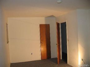 540 Oak Street, Copiague NY 11726