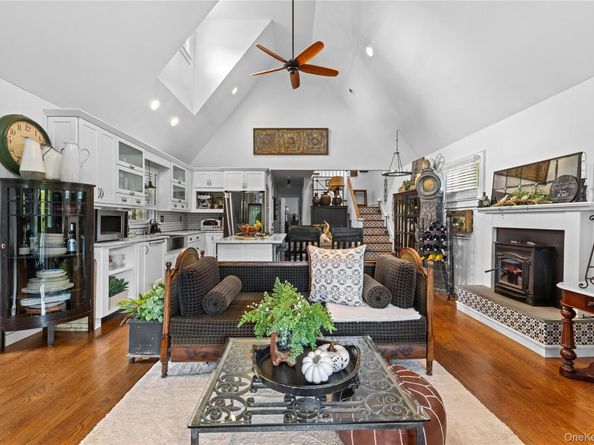 183 Park Road, Riverhead NY 11901