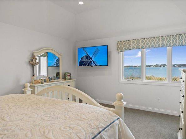 278 W Lake Drive, Montauk NY 11954