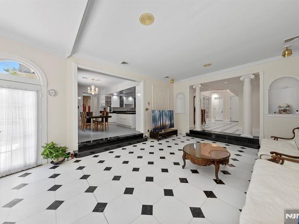 14 Jane Drive, Englewood Cliffs NJ 07632