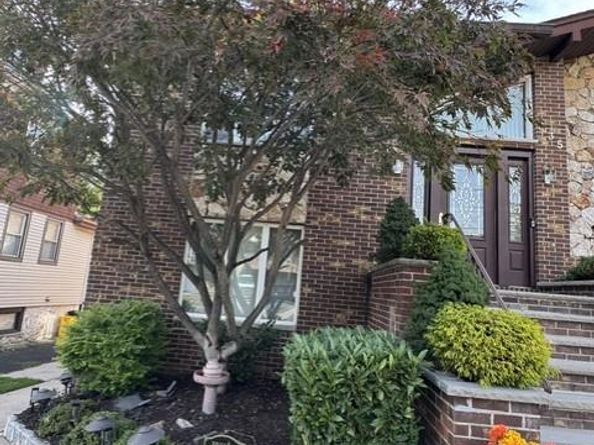 535 Hillside Avenue, Palisades Park NJ 07650