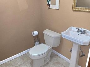 585 Monroe Place, Ridgefield NJ 07657