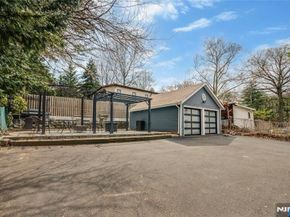 561 Grand Avenue, Leonia NJ 07605