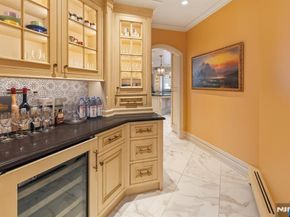 27 Roberts Road, Englewood Cliffs NJ 07632