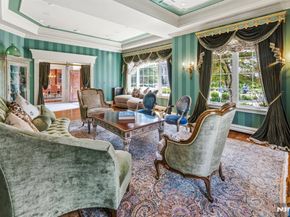 27 Roberts Road, Englewood Cliffs NJ 07632