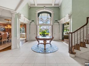 27 Roberts Road, Englewood Cliffs NJ 07632