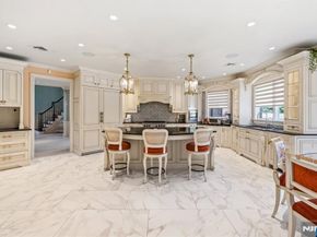 27 Roberts Road, Englewood Cliffs NJ 07632