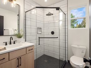 12226 NE 70th Street, Kirkland WA 98033