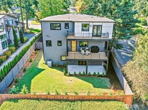 12226 NE 70th Street, Kirkland WA 98033