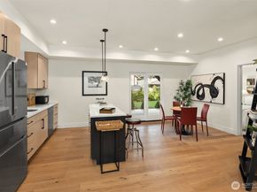 12226 NE 70th Street, Kirkland WA 98033