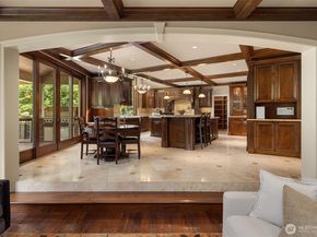 20450 NE 71st Street, Redmond WA 98053