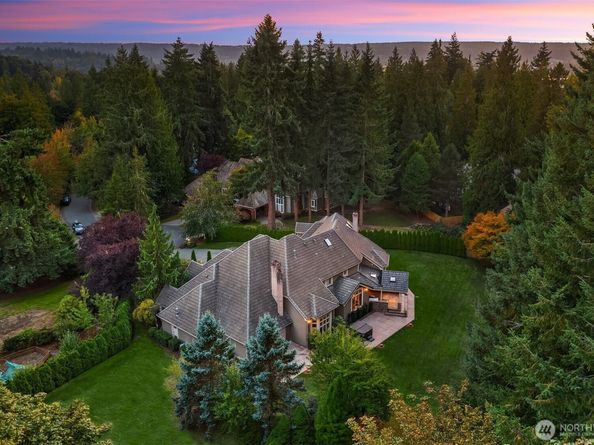 20450 NE 71st Street, Redmond WA 98053