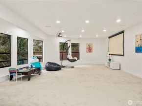 20709 NE 79th Street, Redmond WA 98053