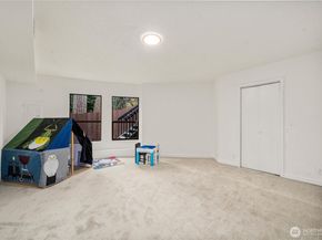 20709 NE 79th Street, Redmond WA 98053