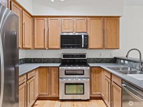 440 Maple Avenue SW A104, Renton WA 98057