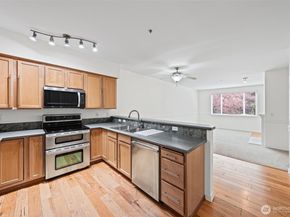 440 Maple Avenue SW A104, Renton WA 98057