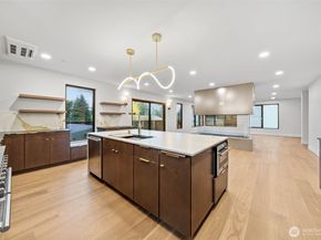 7905 240th Street SW, Edmonds WA 98026