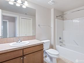 883 Summerhill Ridge Drive NW, Issaquah WA 98027
