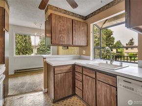 412 213th Place SW 21D, Bothell WA 98021