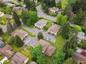 412 213th Place SW 21D, Bothell WA 98021