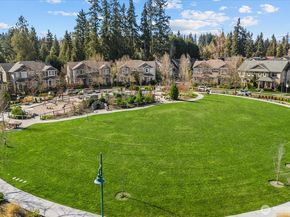 13914 N Pointe Circle E, Mill Creek WA 98012