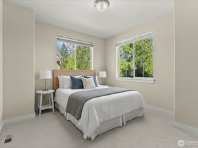13914 N Pointe Circle E, Mill Creek WA 98012
