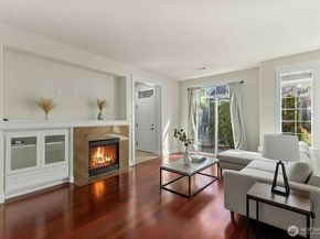 13914 N Pointe Circle E, Mill Creek WA 98012