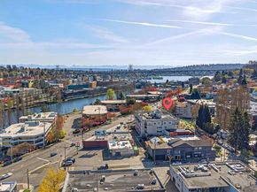 18 Dravus Street 407, Seattle WA 98109