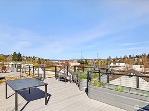 18 Dravus Street 407, Seattle WA 98109