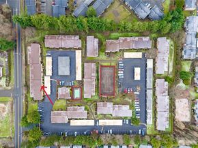23613 112th Avenue SE J202, Kent WA 98031