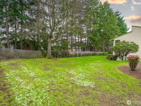 23613 112th Avenue SE J202, Kent WA 98031