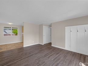 30141 3rd Place SW, Federal Way WA 98023