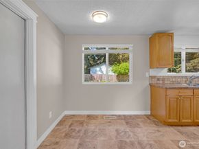 30141 3rd Place SW, Federal Way WA 98023