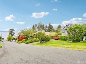 2430 NW 198th Street, Shoreline WA 98177