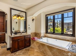 116 16th Avenue, Kirkland WA 98033