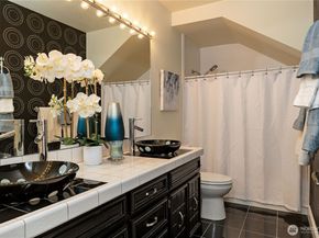 4610 Marine View Place, Bremerton WA 98312