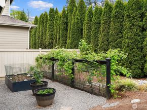 1617 216th Avenue NE, Sammamish WA 98074