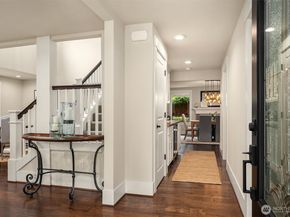 1617 216th Avenue NE, Sammamish WA 98074