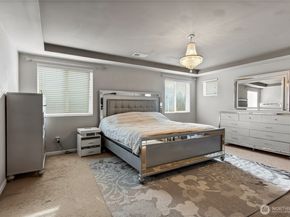 24212 114th Place SE, Kent WA 98030