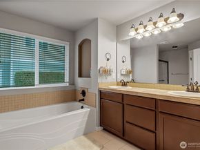 24212 114th Place SE, Kent WA 98030