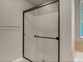 24212 114th Place SE, Kent WA 98030